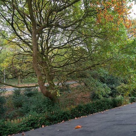 Luxury Coach House Next To Woodland In Knutsford Villa Exterior photo